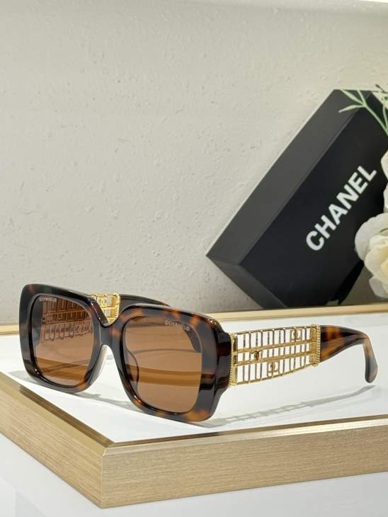 Picture of Chanel Sunglasses _SKUfw79615399fw
